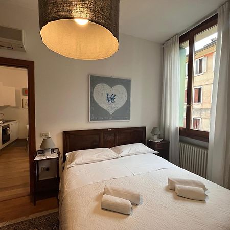 Elegant Apartment Виченца Экстерьер фото